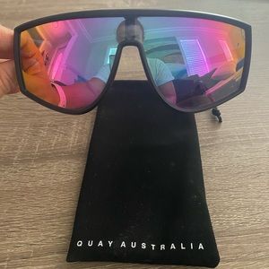 Quay “cosmic” reflective sunglasses
